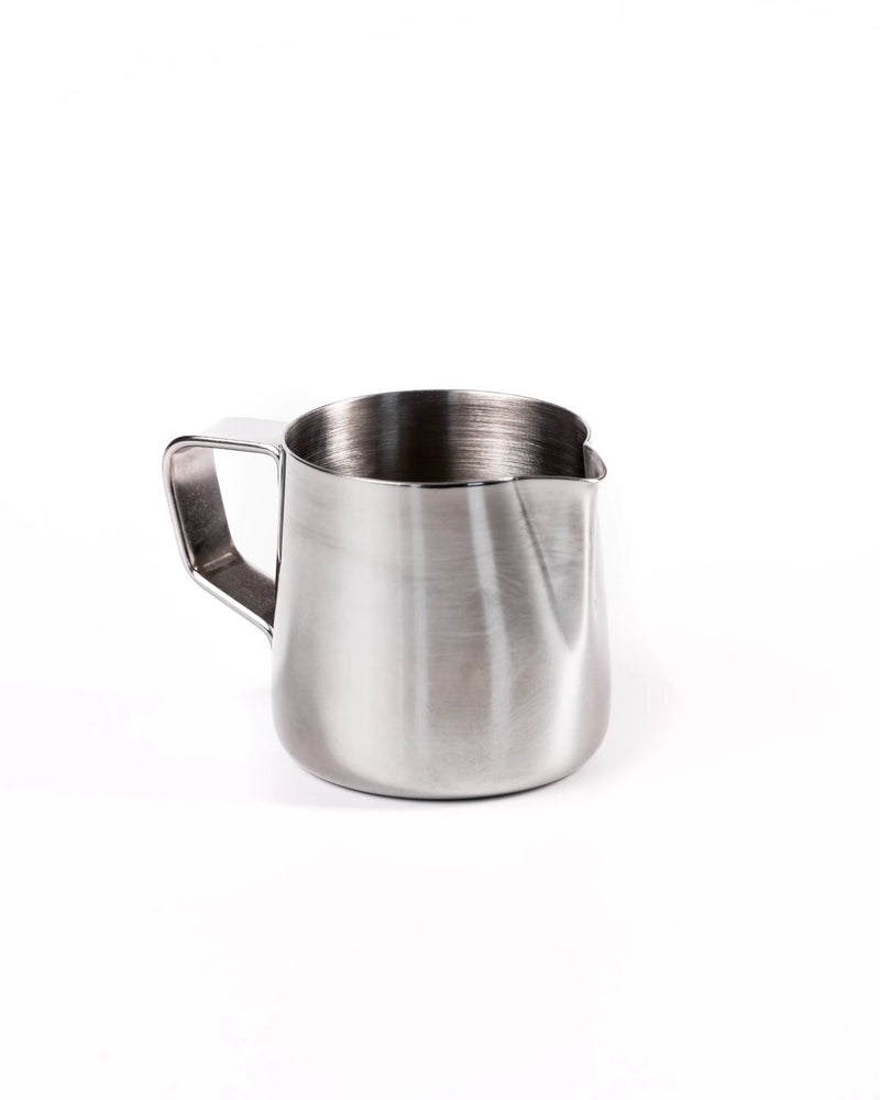 Espresso kannetje detail – roestvrij staal melkkannetje barista essentials