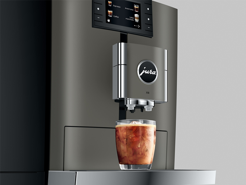 Jura X10 zijaanzicht – luxe koffieautomaat met touchscreen Madmum